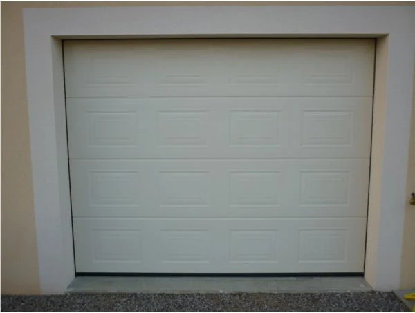 Pose de portes de garage à L'Aigle